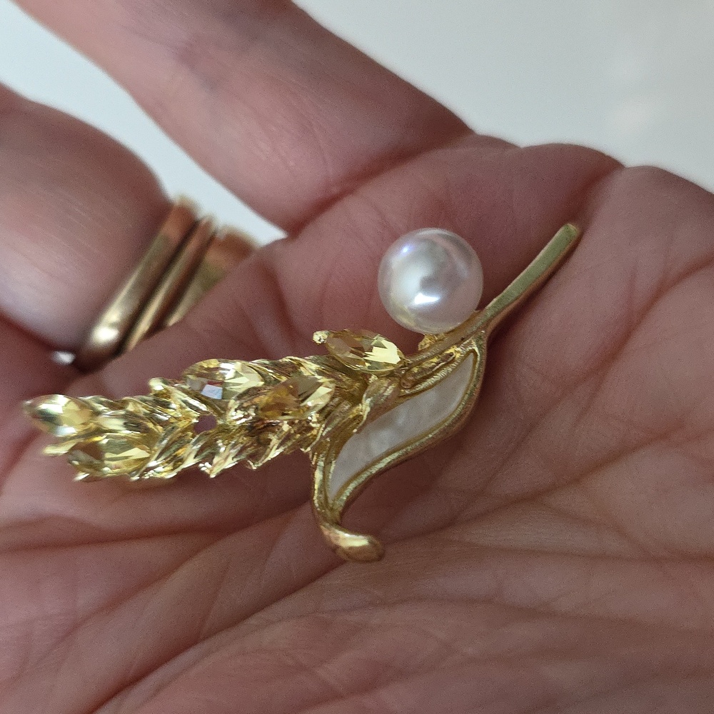 Wheat Sprig Brooch with Simulated Pearl GEMS Harvest Fall - Picture 4 of 4
